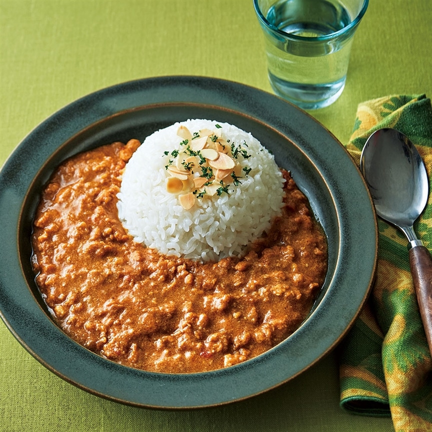 進化系レトルトカレーで自宅ランチをちょっと贅沢に!